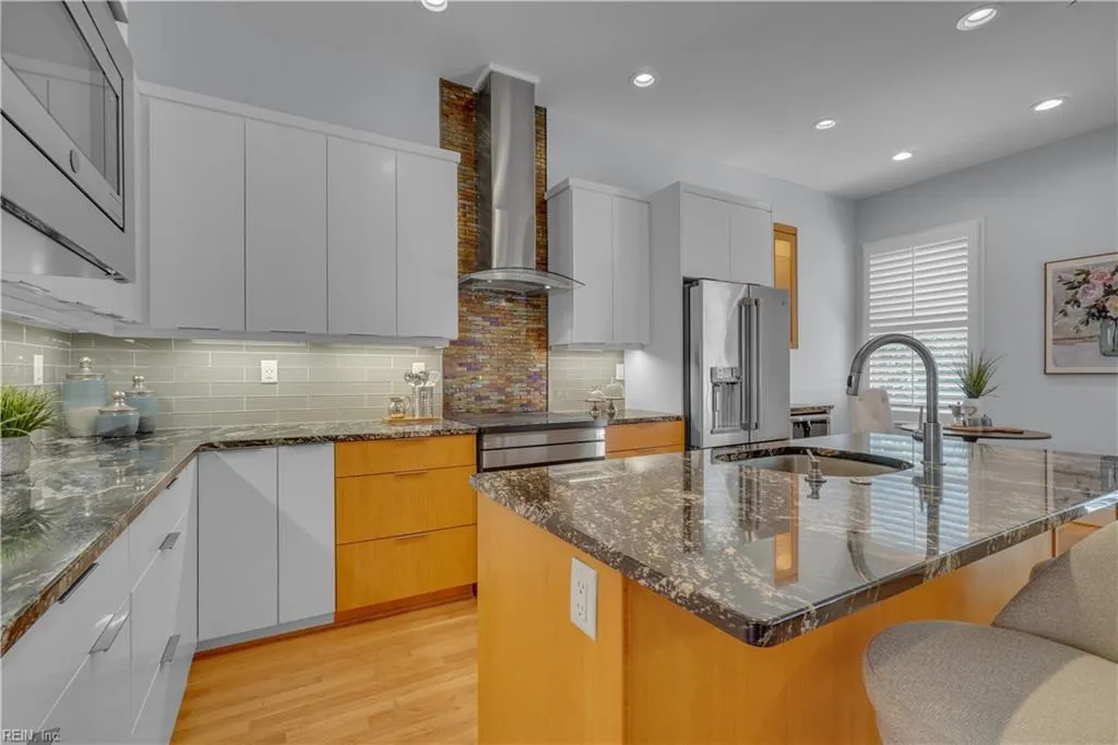 Norfolk, Virginia 23510, United States, 4 Bedrooms Bedrooms, ,4 BathroomsBathrooms,Residential,Active,174307