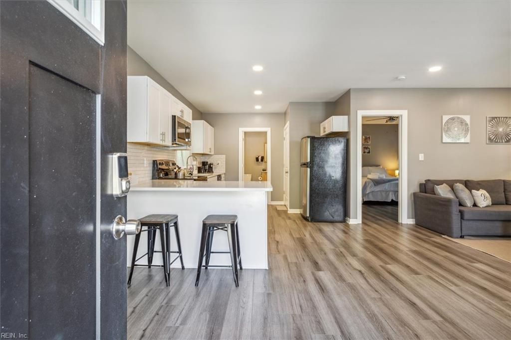 Photo of 250 N 4th Street #2, Hampton, VA 23664 (MLS # 10625671)