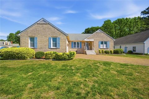 Photo of 8 Lake Erie Court, Hampton, VA 23669 (MLS # 10630936)