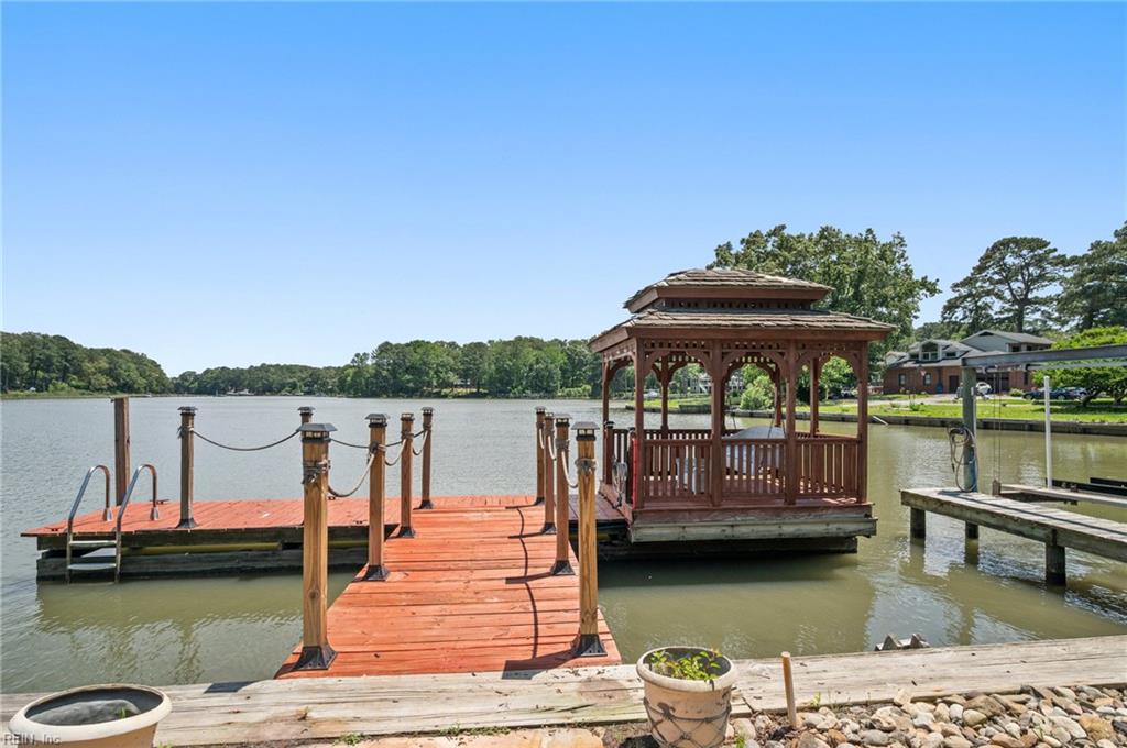 675 Thalia Point RD