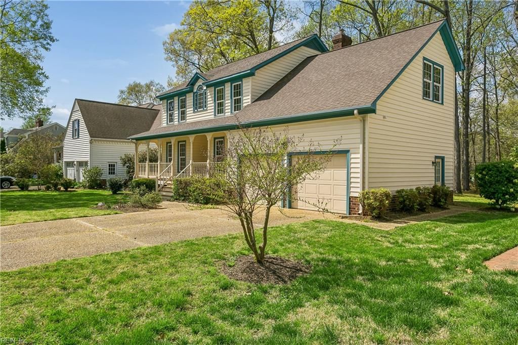 Photo of 5 Riding Path, Hampton, VA 23669 (MLS # 10628191)