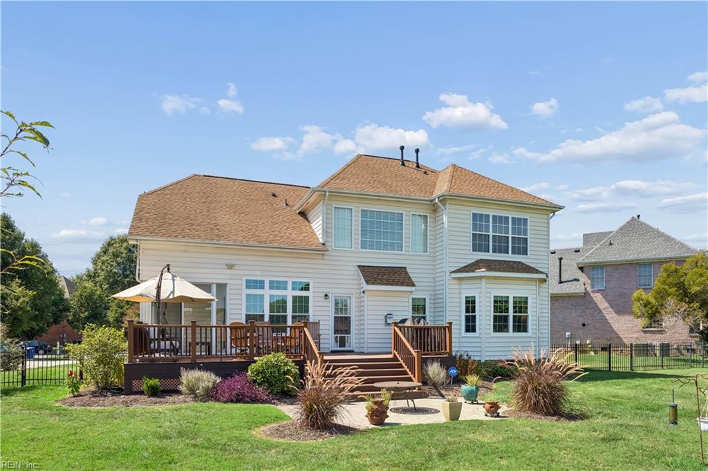 Photo of 5110 N Kemper Lakes Court, Suffolk, VA 23435 (MLS # 10653186)