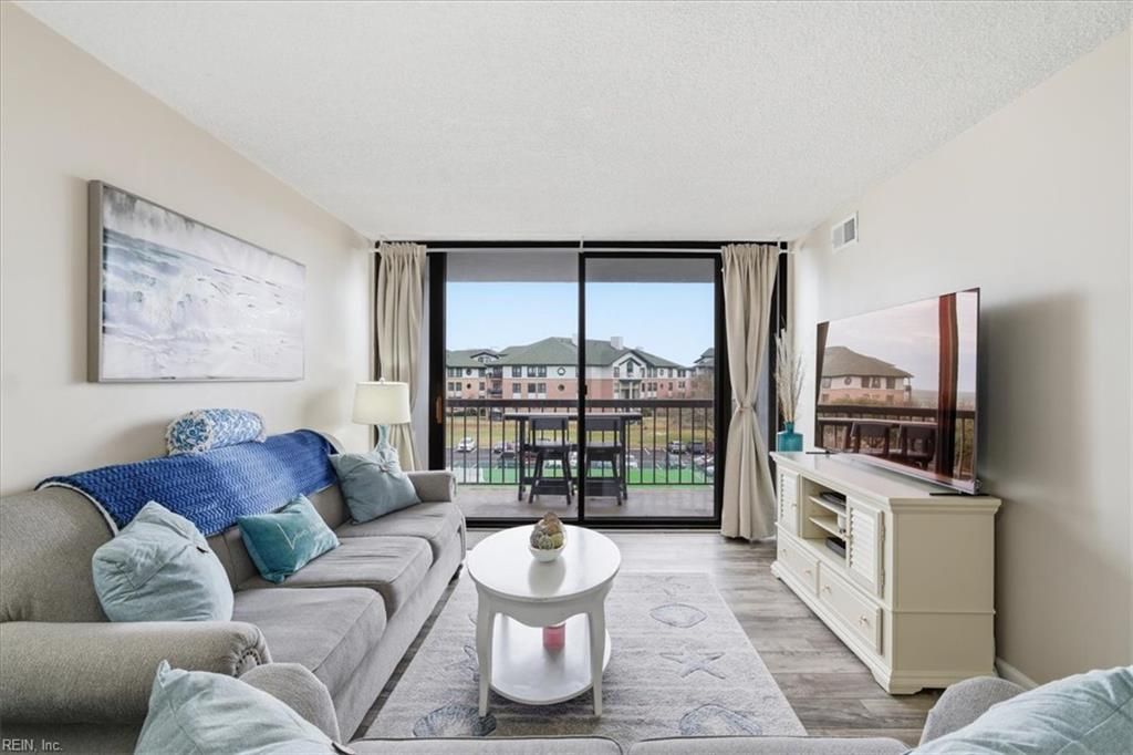 Photo of 3288 Page Ave Avenue #313, Virginia Beach, VA 23451 (MLS # 10625310)