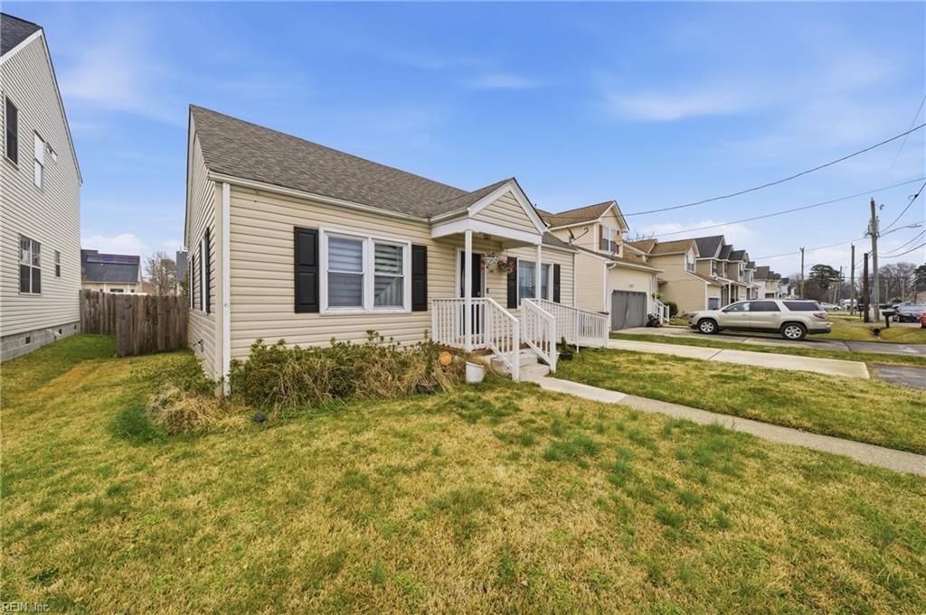 Photo of 122 Grant Street, Chesapeake, VA 23320 (MLS # 10623129)