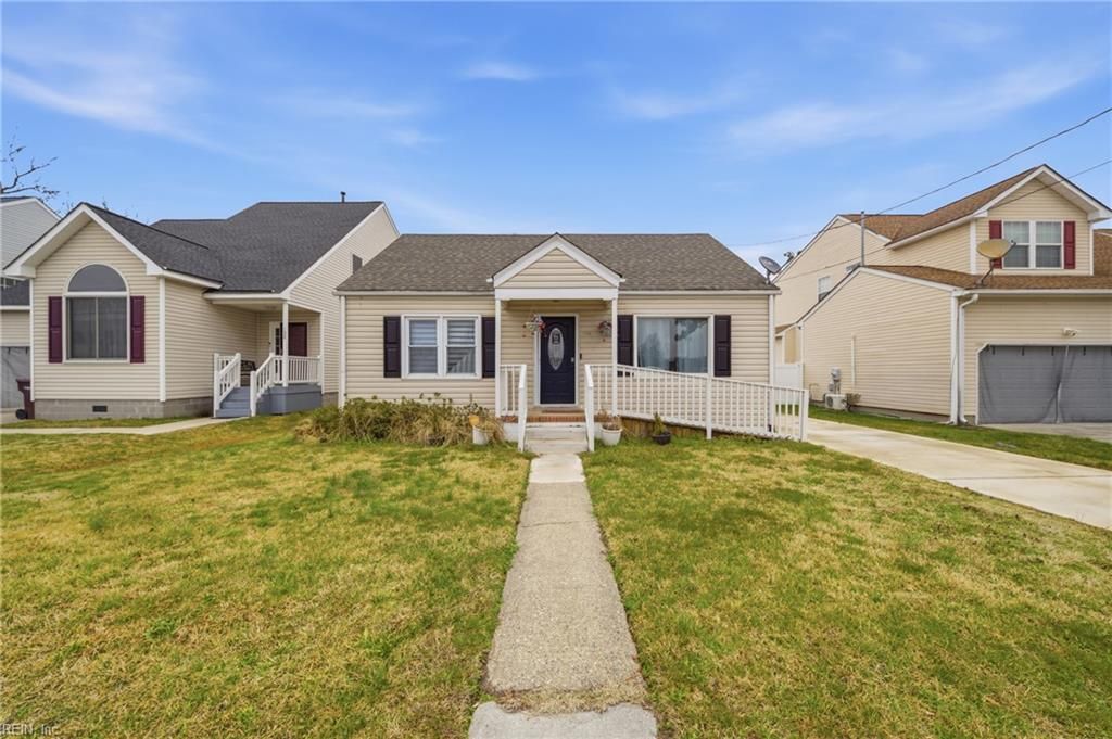 Photo of 122 Grant Street, Chesapeake, VA 23320 (MLS # 10623129)