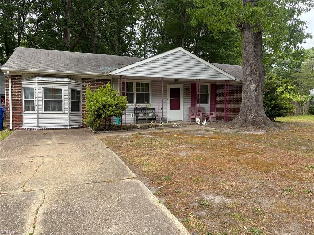 Photo of 3904 Old Farm Road, Portsmouth, VA 23703 (MLS # 10632056)