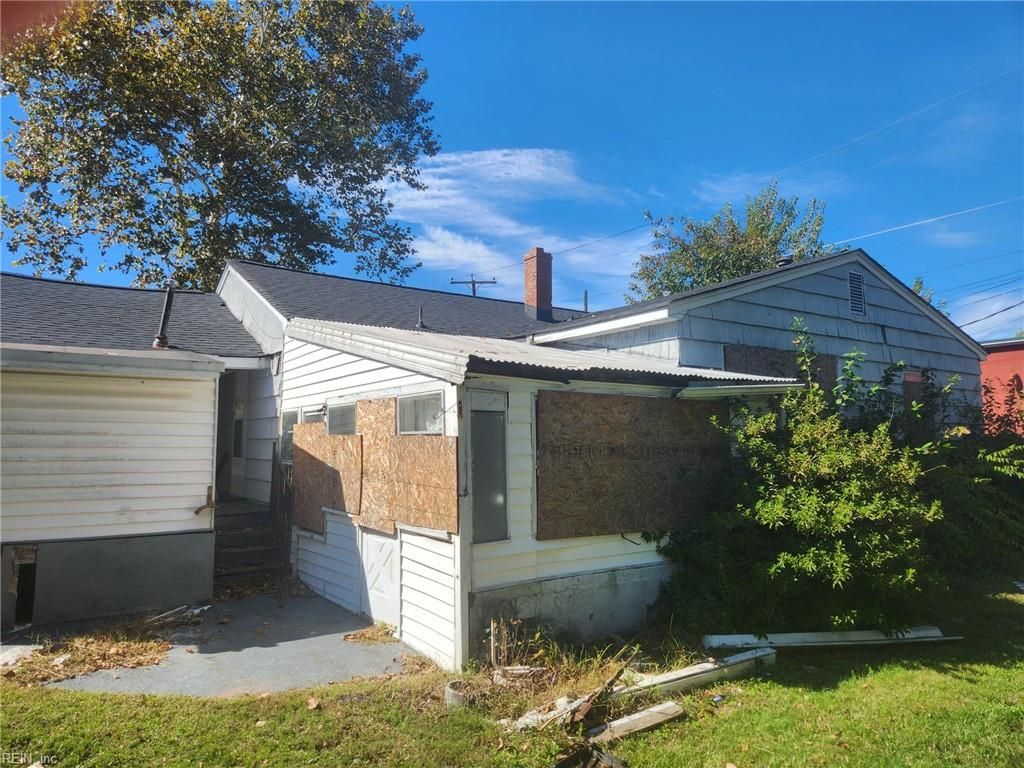 Photo of 3 Beechwood Road, Hampton, VA 23666 (MLS # 10615186)