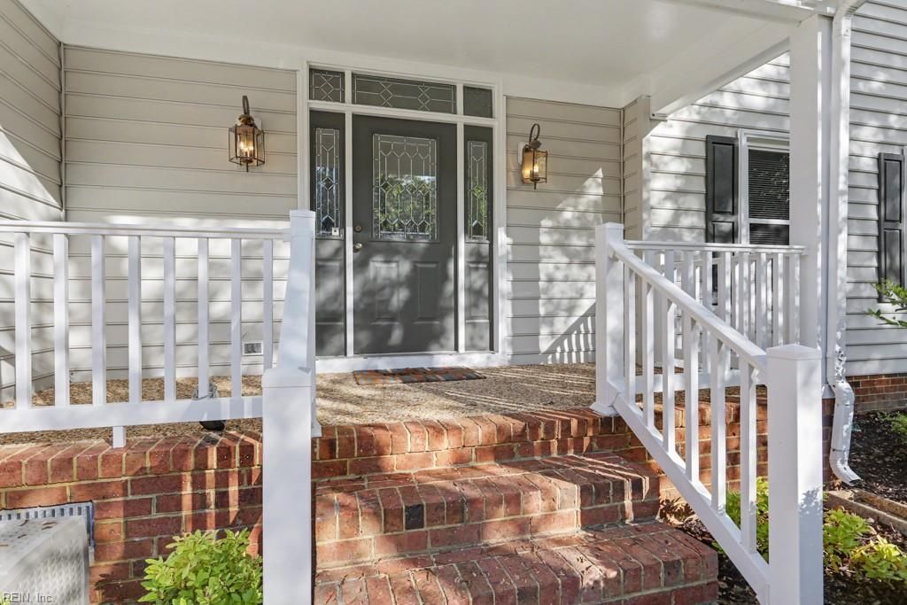 Photo of 104 Compass Court, Yorktown, VA 23693 (MLS # 10629034)