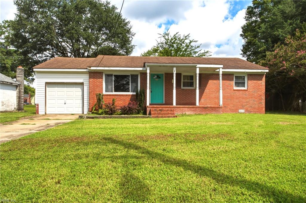 Photo of 504 Plummer Drive, Chesapeake, VA 23320 (MLS # 10659413)