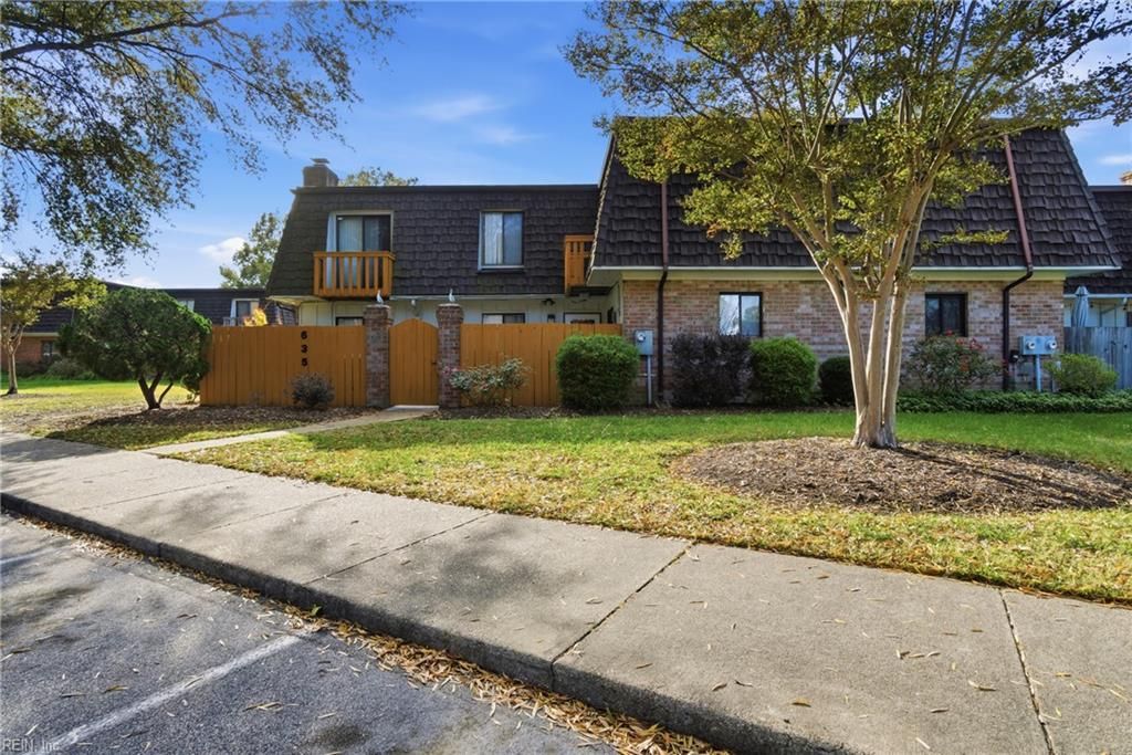 Photo of 635 Ocean Lakes Drive, Virginia Beach, VA 23454 (MLS # 10609713)