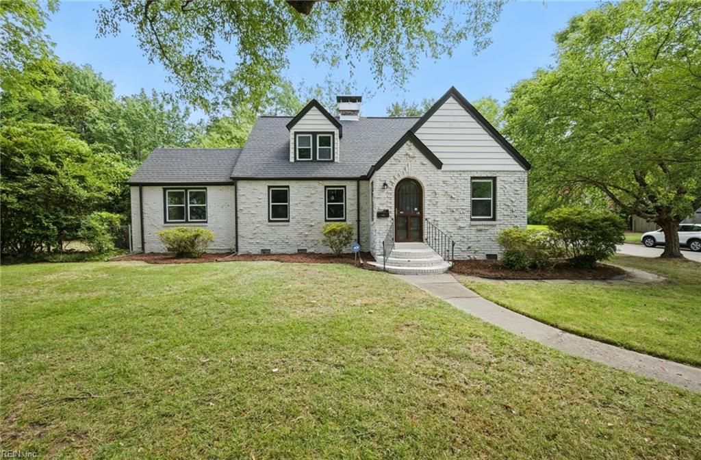 Photo of 123 Maycox Avenue, Norfolk, VA 23505 (MLS # 10643315)