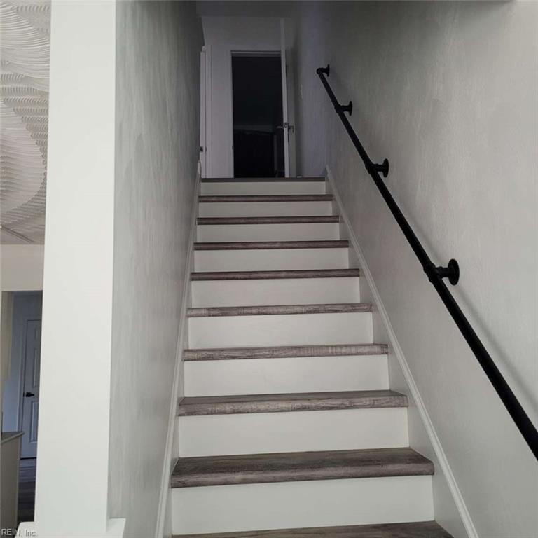 Photo of 1429 Chapel Street, Norfolk, VA 23504 (MLS # 10639099)