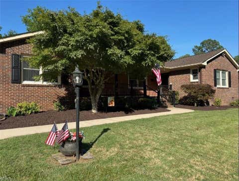 Photo of 12 Everett Drive, Newport News, VA 23602 (MLS # 10646166)