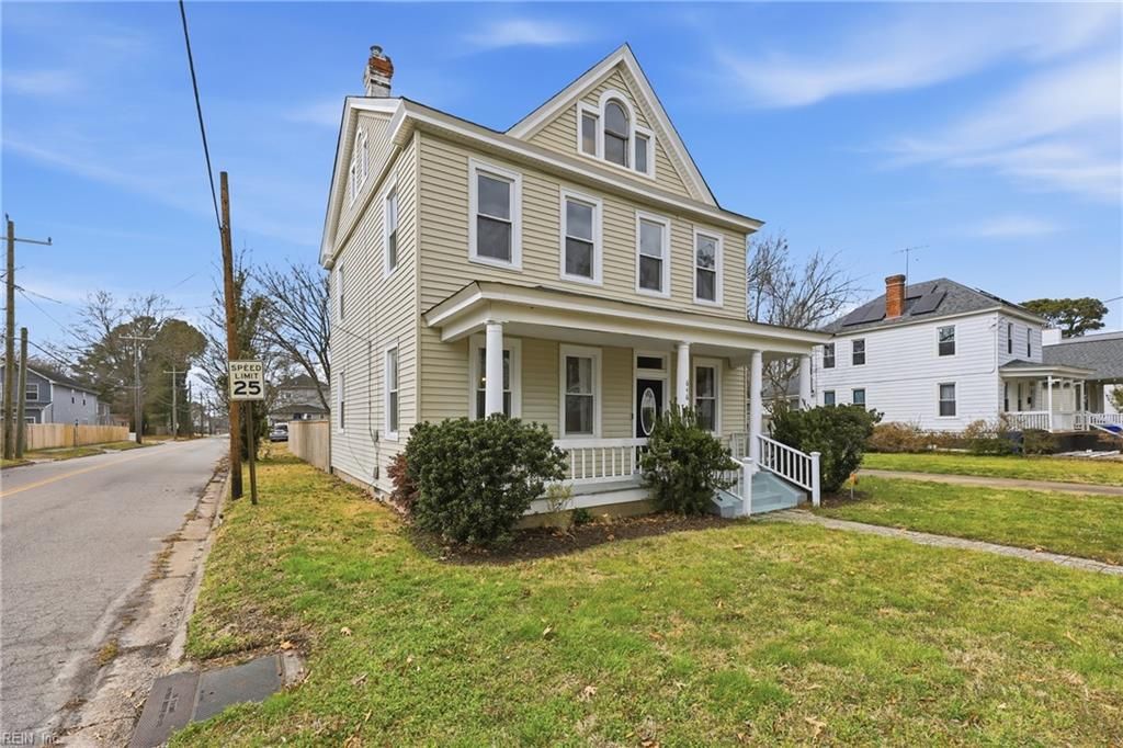 Photo of 646 Douglas Avenue, Portsmouth, VA 23707 (MLS # 10621192)