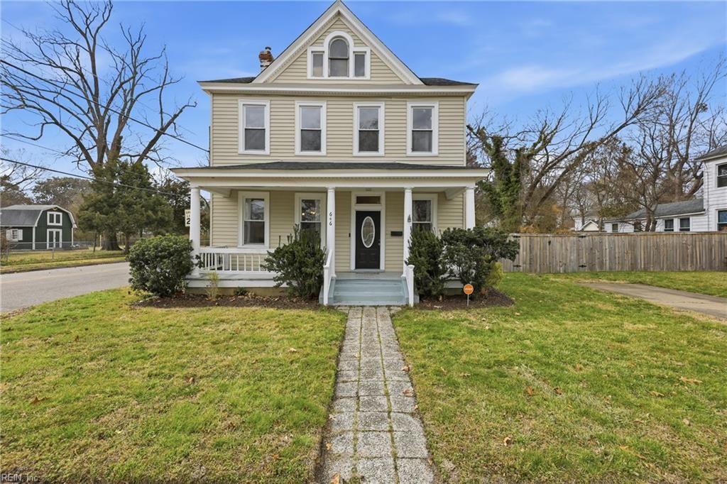 Photo of 646 Douglas Avenue, Portsmouth, VA 23707 (MLS # 10621192)