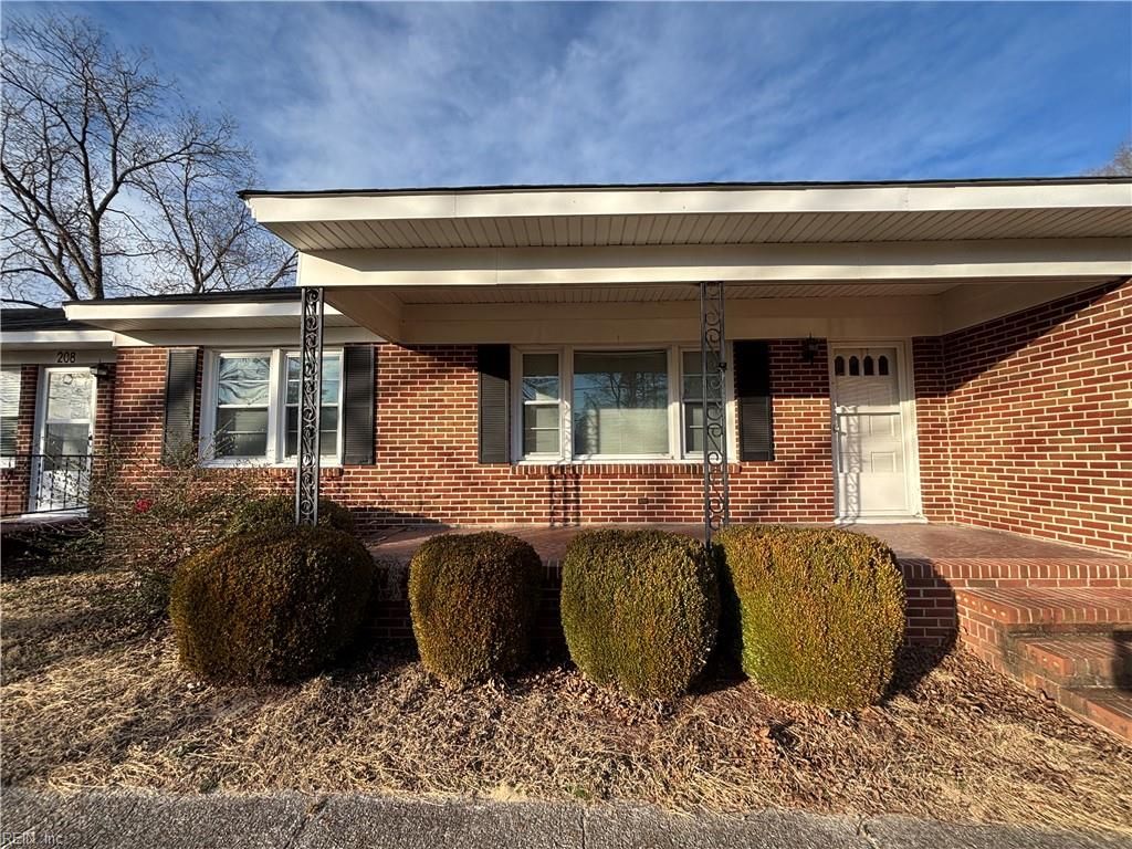 Photo of 208 Country Club Road, Franklin, VA 23851 (MLS # 10616072)