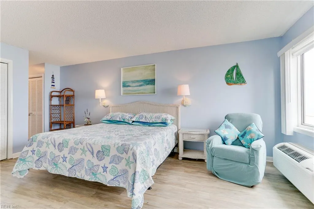 Virginia Beach, Virginia 23451, United States, 2 Bedrooms Bedrooms, ,2 BathroomsBathrooms,Residential,Active,88960