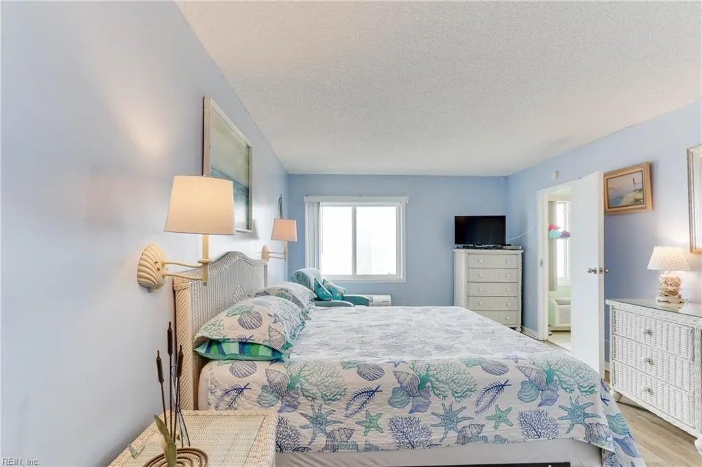 Virginia Beach, Virginia 23451, United States, 2 Bedrooms Bedrooms, ,2 BathroomsBathrooms,Residential,Active,88960