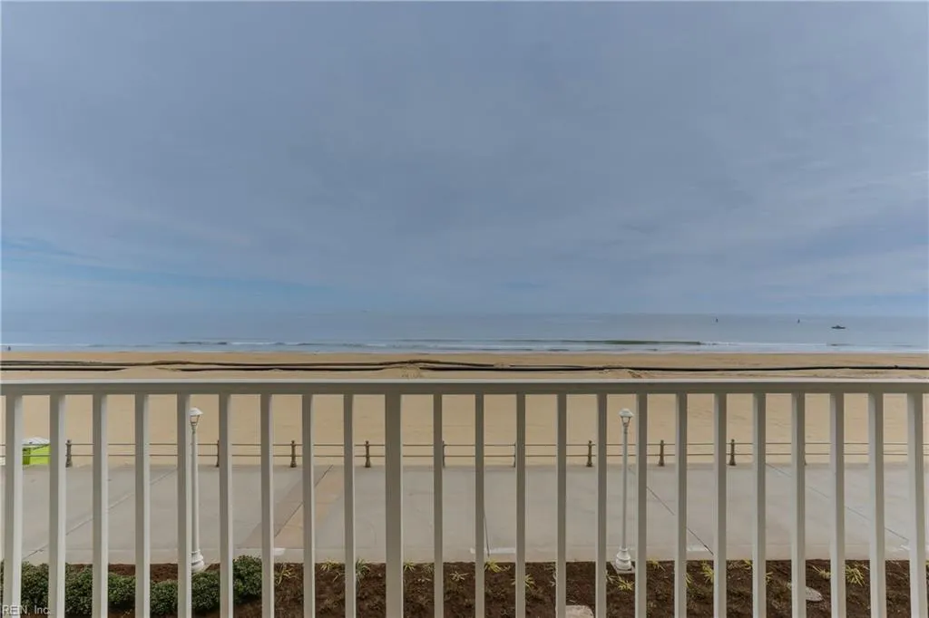 Virginia Beach, Virginia 23451, United States, 2 Bedrooms Bedrooms, ,2 BathroomsBathrooms,Residential,Active,88960