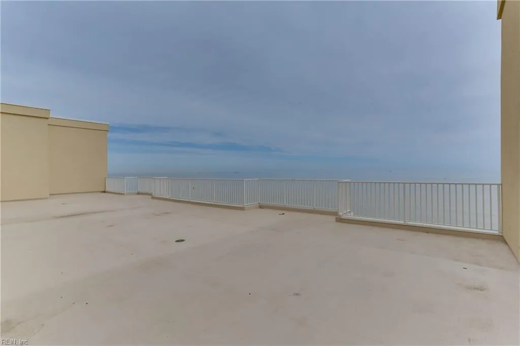 Virginia Beach, Virginia 23451, United States, 2 Bedrooms Bedrooms, ,2 BathroomsBathrooms,Residential,Active,88960