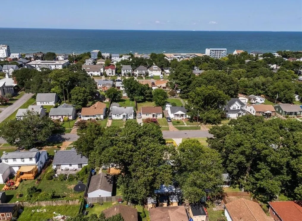 Norfolk, Virginia 23503, United States, 3 Bedrooms Bedrooms, ,1 BathroomBathrooms,Residential,Active,200563