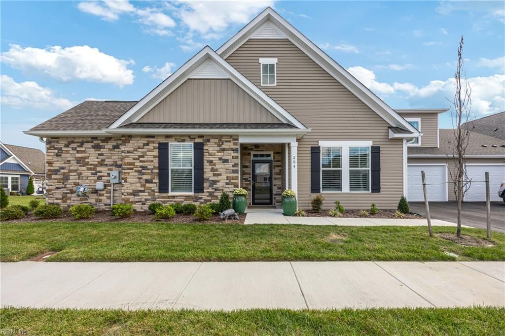 Photo of 204 Cathedral Street, Smithfield, VA 23430 (MLS # 10604800)