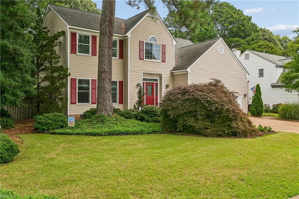 Photo of 103 Melvins End, Yorktown, VA 23693 (MLS # 10645275)