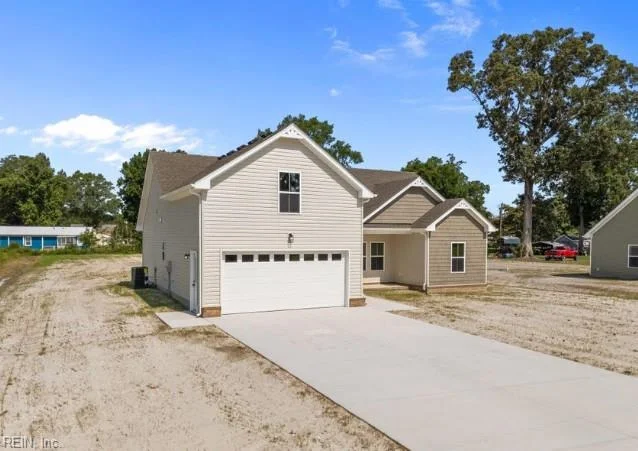 1318 Tulls Creek Road, photo 2 of 12