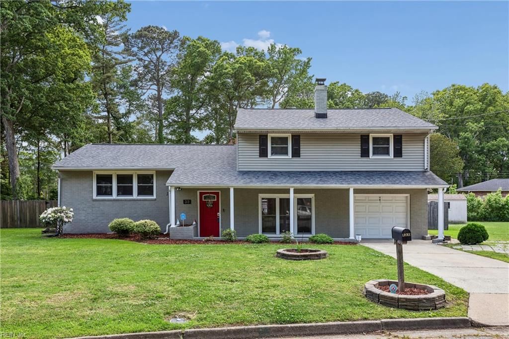 Photo of 33 Green Court, Newport News, VA 23601 (MLS # 10632209)