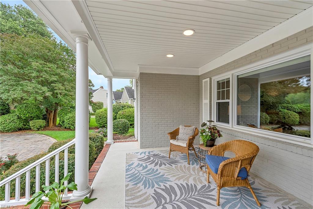 241 Sir Oliver RD