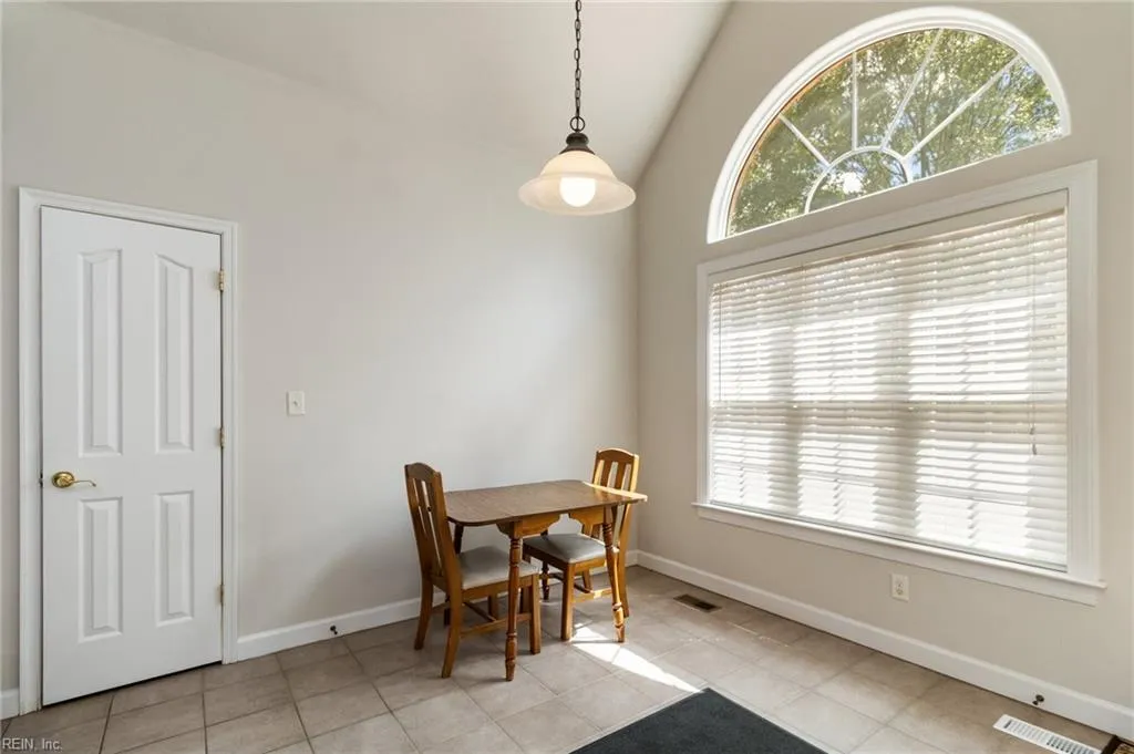 Chesapeake, Virginia 23321, United States, 6 Bedrooms Bedrooms, ,3 BathroomsBathrooms,Residential,Active,140160