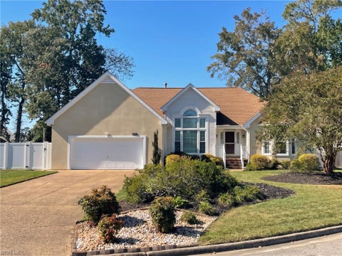 Photo of 3708 Middlewood Court, Virginia Beach, VA 23456 (MLS # 10658791)