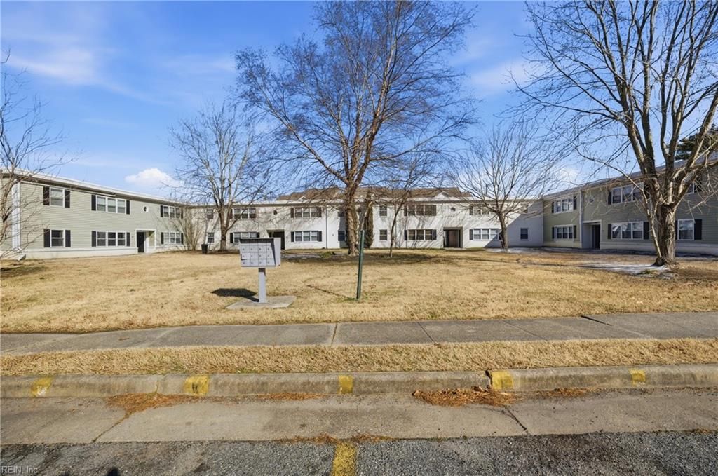 Photo of 642 Dresden Drive #B, Newport News, VA 23601 (MLS # 10619622)