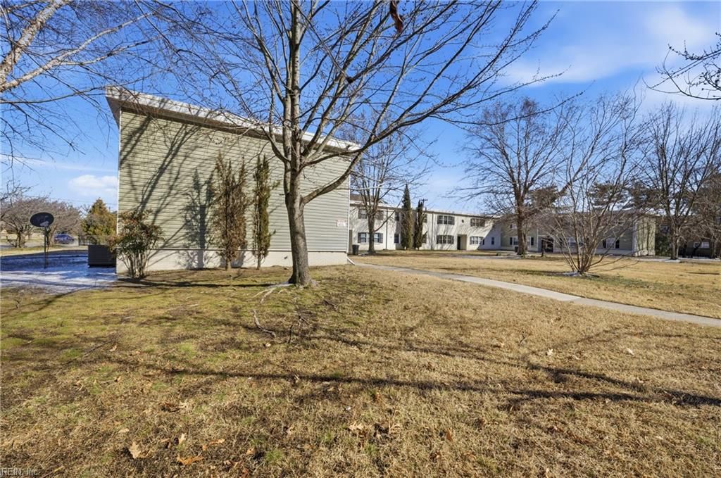 Photo of 642 Dresden Drive #B, Newport News, VA 23601 (MLS # 10619622)