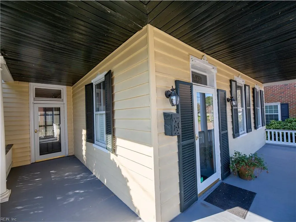 Portsmouth, Virginia 23704, United States, 4 Bedrooms Bedrooms, ,3 BathroomsBathrooms,Residential,Active,99105