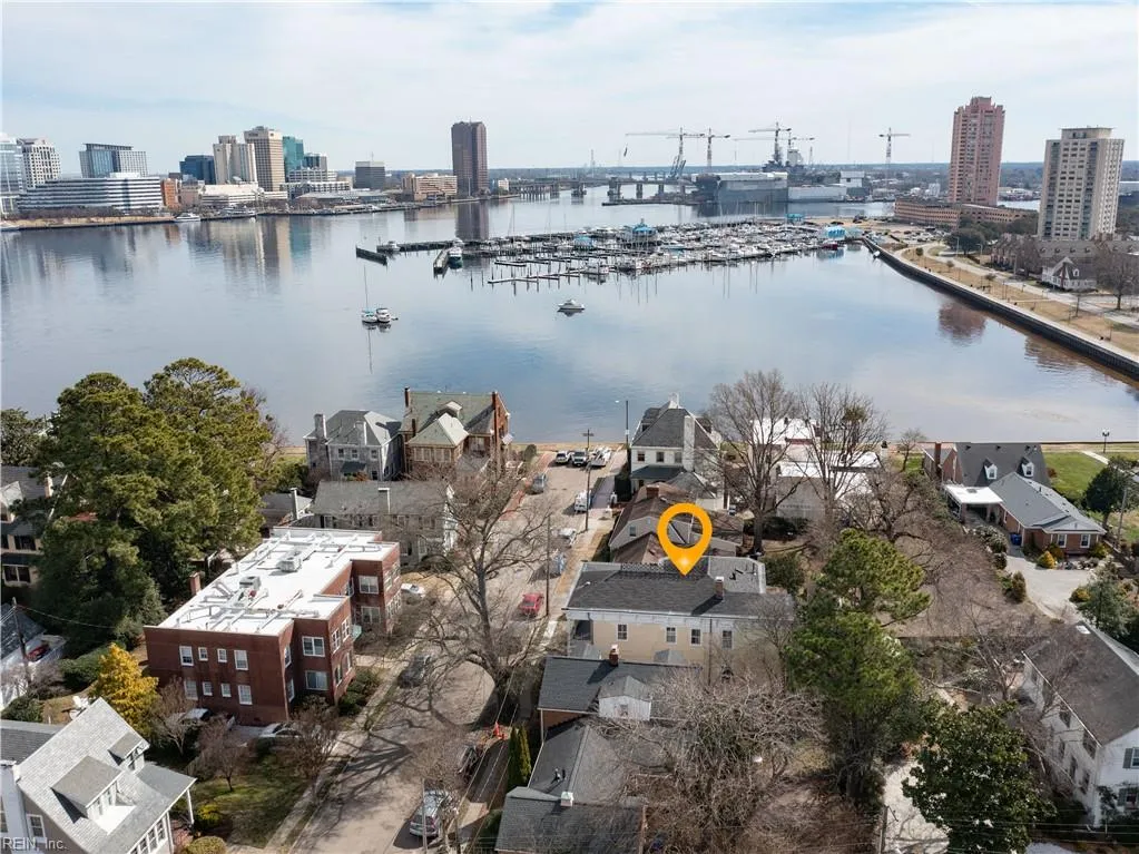 Portsmouth, Virginia 23704, United States, 4 Bedrooms Bedrooms, ,3 BathroomsBathrooms,Residential,Active,99105