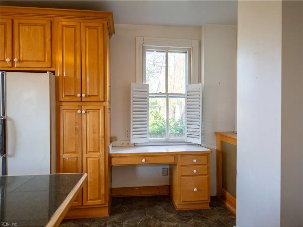 Portsmouth, Virginia 23704, United States, 4 Bedrooms Bedrooms, ,3 BathroomsBathrooms,Residential,Active,99105