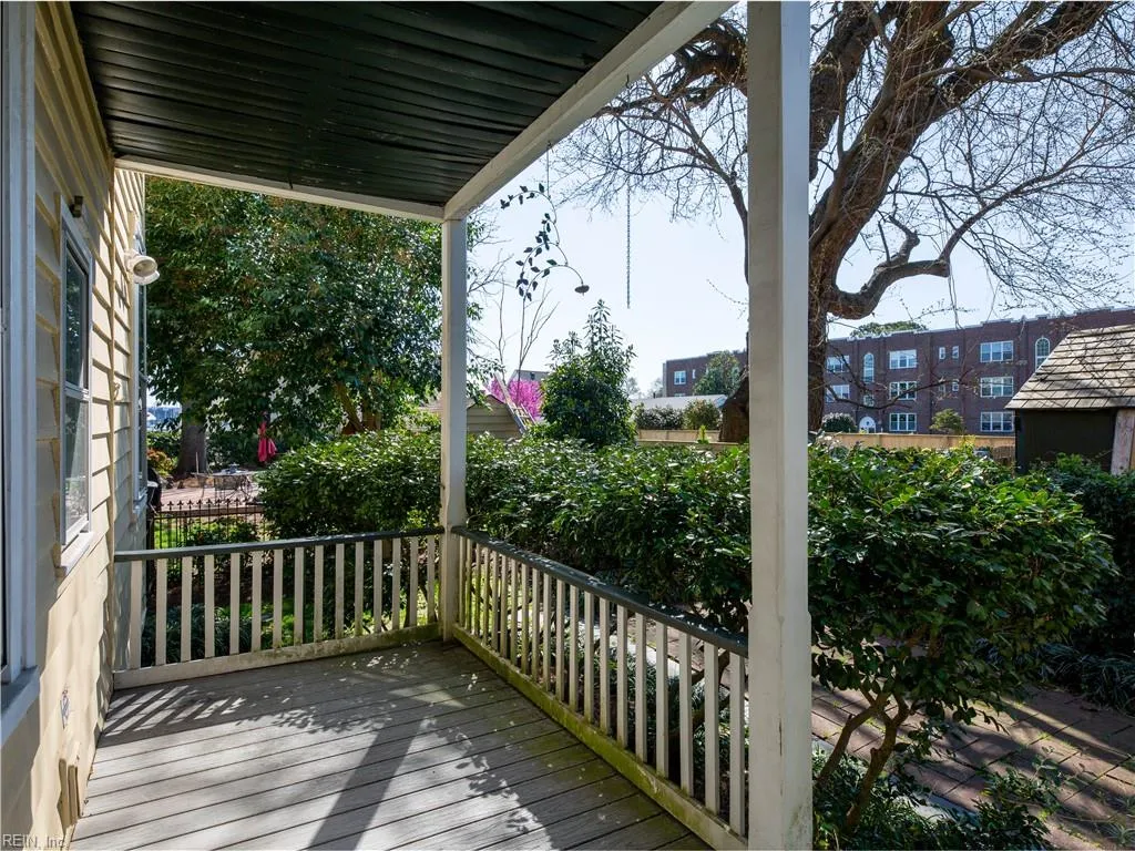 Portsmouth, Virginia 23704, United States, 4 Bedrooms Bedrooms, ,3 BathroomsBathrooms,Residential,Active,99105