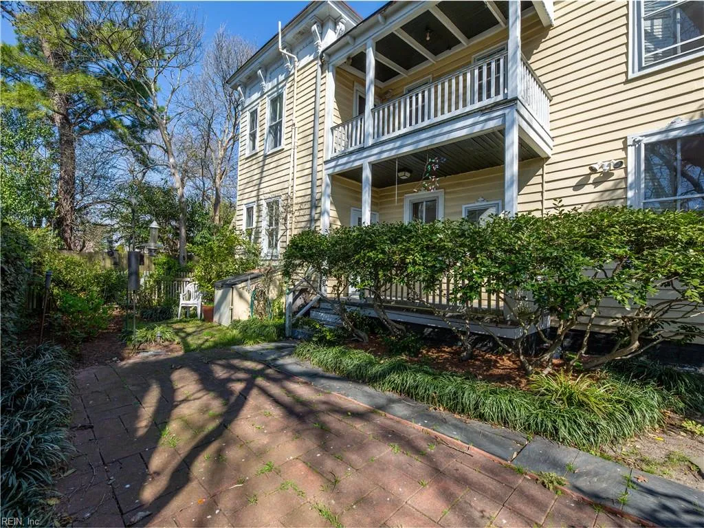 Portsmouth, Virginia 23704, United States, 4 Bedrooms Bedrooms, ,3 BathroomsBathrooms,Residential,Active,99105