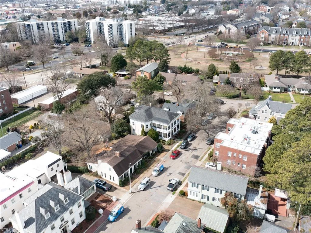 Portsmouth, Virginia 23704, United States, 4 Bedrooms Bedrooms, ,3 BathroomsBathrooms,Residential,Active,99105