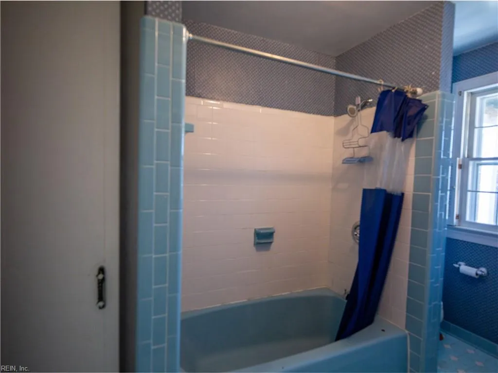 Portsmouth, Virginia 23704, United States, 4 Bedrooms Bedrooms, ,3 BathroomsBathrooms,Residential,Active,99105