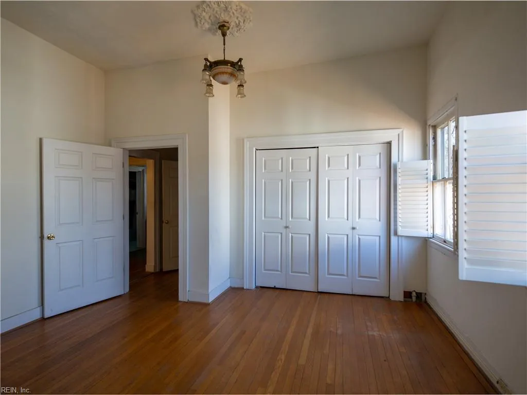 Portsmouth, Virginia 23704, United States, 4 Bedrooms Bedrooms, ,3 BathroomsBathrooms,Residential,Active,99105