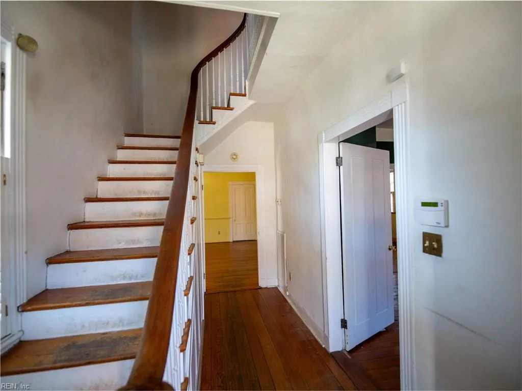 Portsmouth, Virginia 23704, United States, 4 Bedrooms Bedrooms, ,3 BathroomsBathrooms,Residential,Active,99105