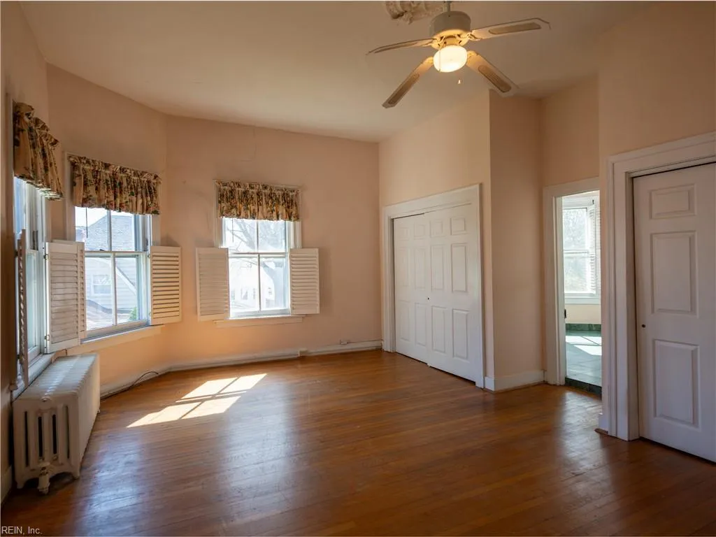 Portsmouth, Virginia 23704, United States, 4 Bedrooms Bedrooms, ,3 BathroomsBathrooms,Residential,Active,99105