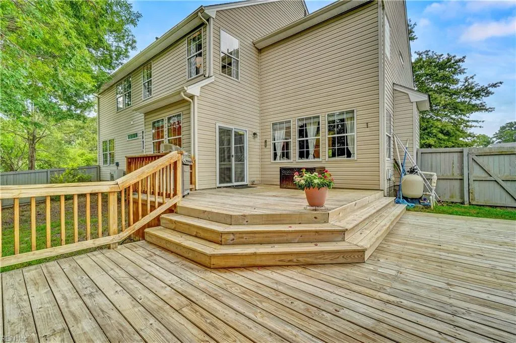 Chesapeake, Virginia 23323, United States, 5 Bedrooms Bedrooms, ,3 BathroomsBathrooms,Residential,Active,176488