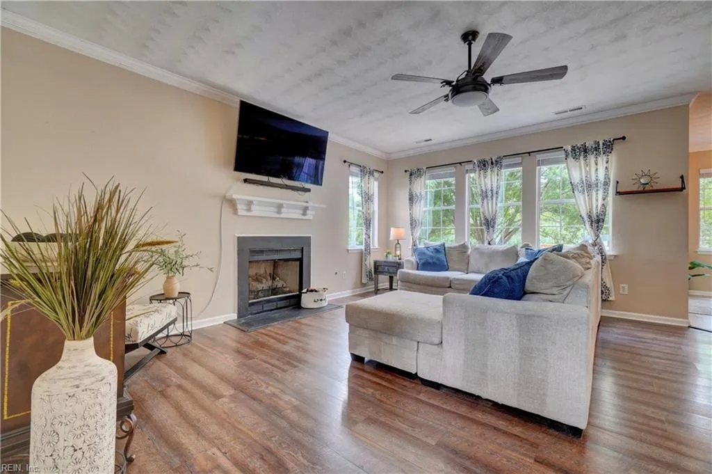 Chesapeake, Virginia 23323, United States, 5 Bedrooms Bedrooms, ,3 BathroomsBathrooms,Residential,Active,176488