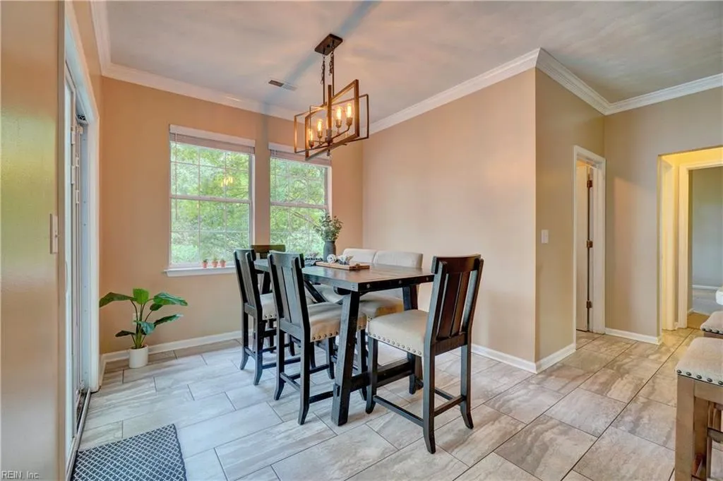 Chesapeake, Virginia 23323, United States, 5 Bedrooms Bedrooms, ,3 BathroomsBathrooms,Residential,Active,176488