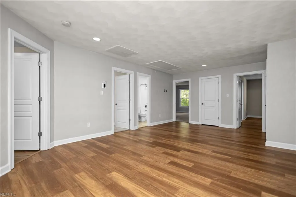 Chesapeake, Virginia 23322, United States, 5 Bedrooms Bedrooms, ,4 BathroomsBathrooms,Residential,Active,242286