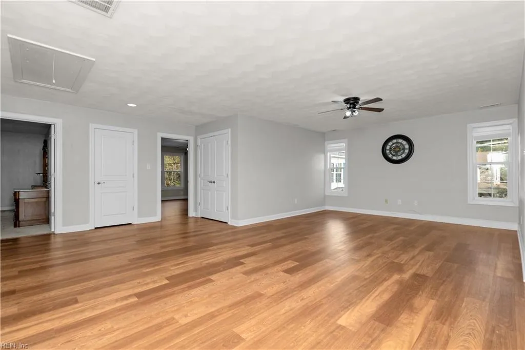 Chesapeake, Virginia 23322, United States, 5 Bedrooms Bedrooms, ,4 BathroomsBathrooms,Residential,Active,242286