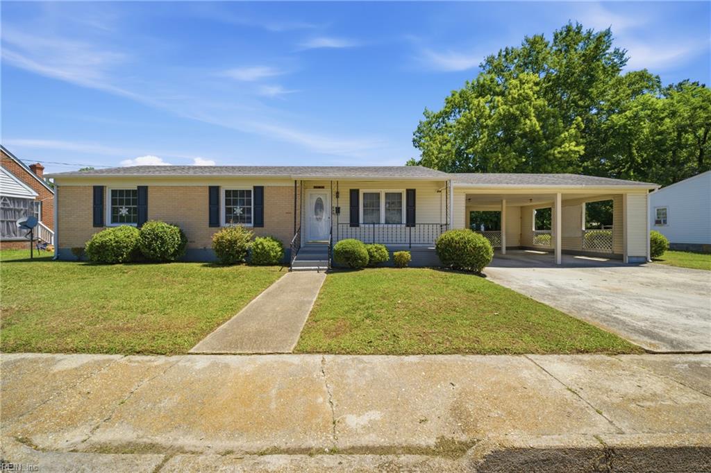 Photo of 224 Hall Street, Franklin, VA 23851 (MLS # 10654585)